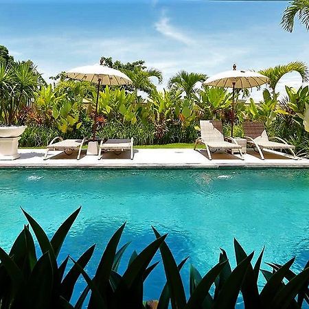 Indah Homestay Seminyak Exterior foto