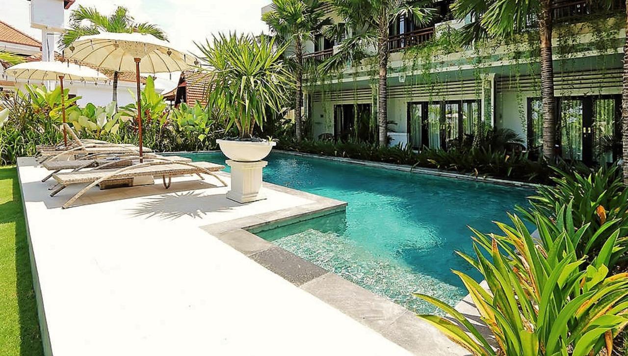 Indah Homestay Seminyak Exterior foto